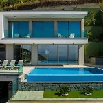 Luxury Bianca By Madeira * Arco da Calheta (Madeira)