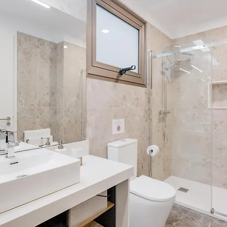 Luxury Bianca Villa *
